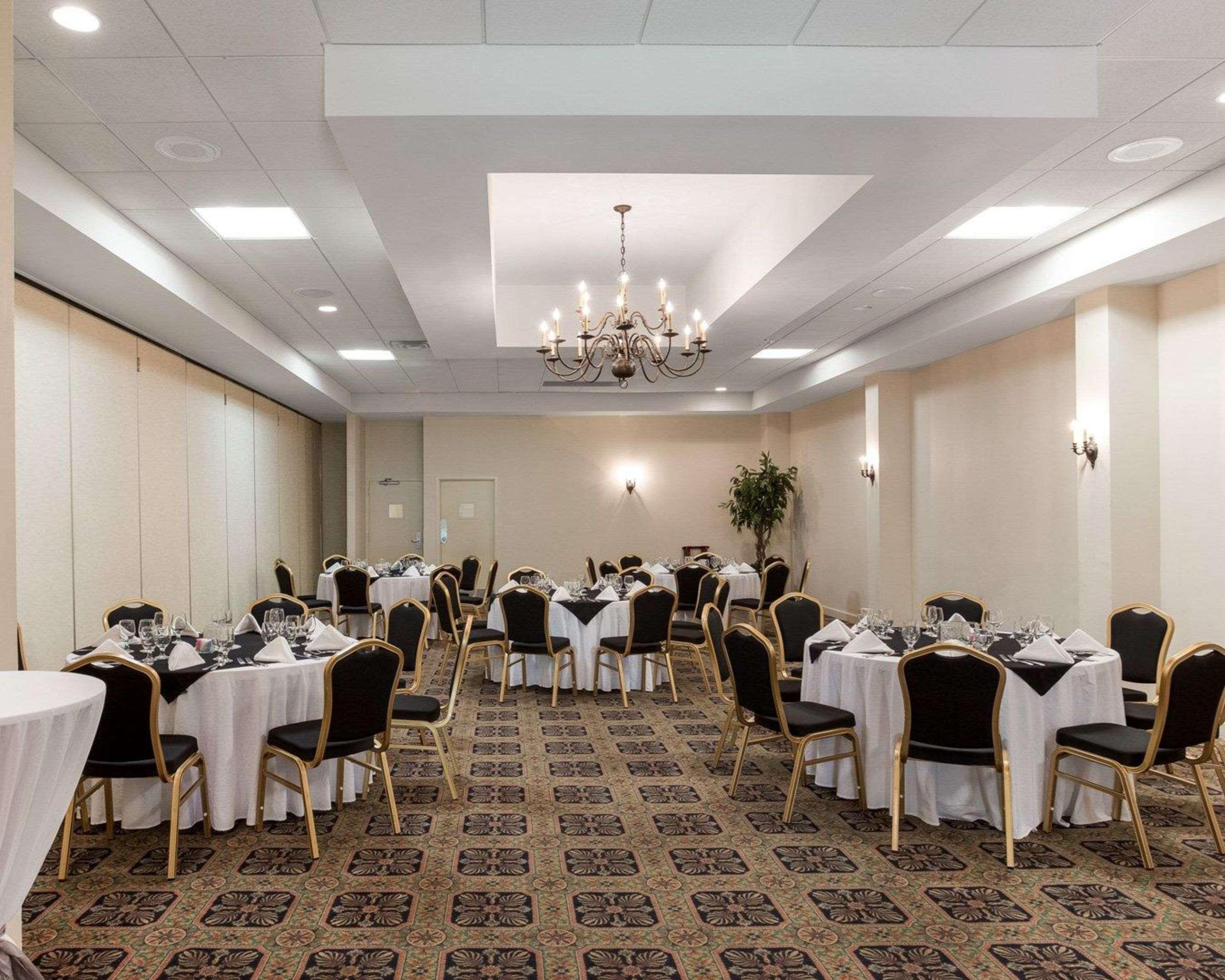 Clarion Inn Conference Center Gonzales Exteriör bild